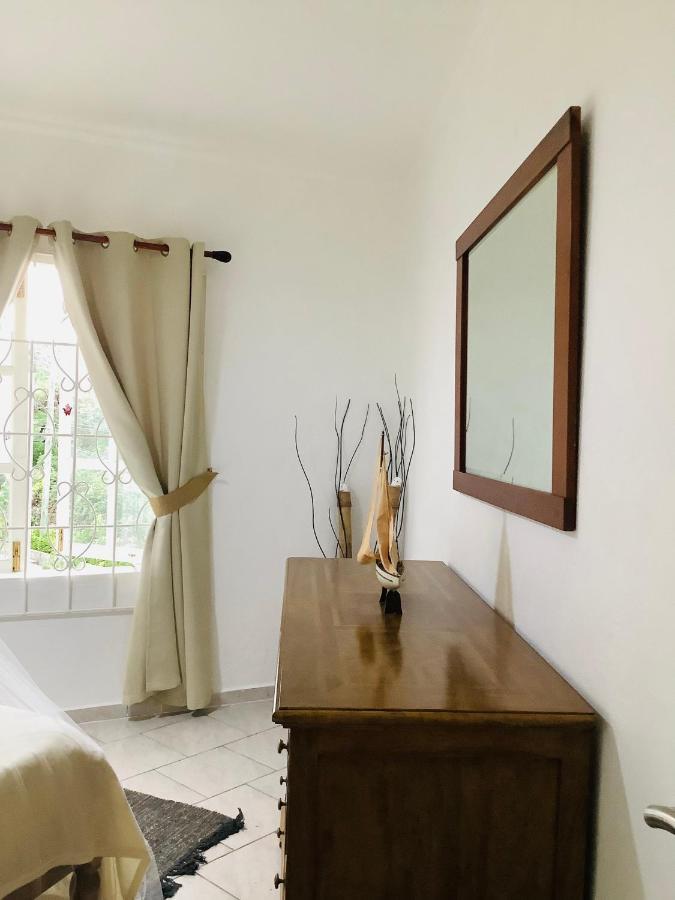 Epea Ocean View Apartment Tortoise Machabee Экстерьер фото